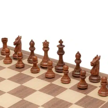 Schachspiel Trapani - Schachbrett aus Ahorn- und Walnussholz & Figuren aus Akazien- und Buchsbaumholz