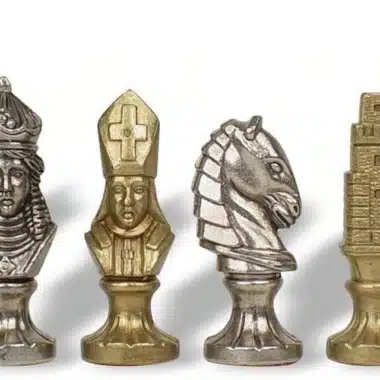 Schachfiguren Dame, Läufer, Springer und Turm in Silber- und Bronzefinish