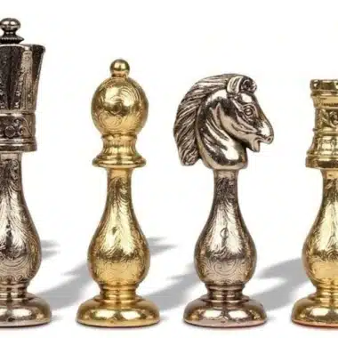 Alternative view of Arabesque Schachspiel - Schachbrett - Backgammon und Damespiel aus Kunstleder & Schachfiguren aus Metall