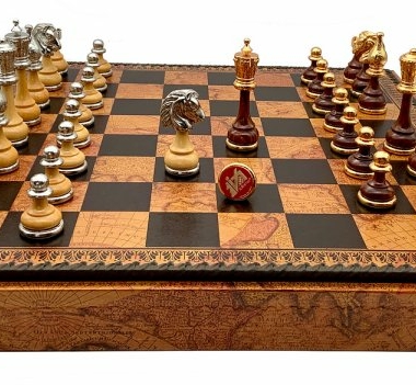 Flowered Chess Set - Schachbrett - Backgammon und Damespiel aus Kunstleder mit Aufbewahrung & Holz- und Metallteilen