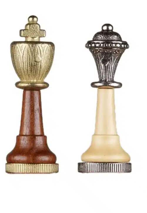Klassisches Schachspiel - Schachbrett - Backgammon und Damespiel aus Kunstleder mit Aufbewahrung & Metall- und Holzteilen – Bild 8