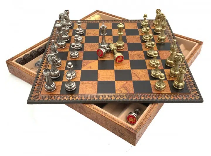Flowered Chess Set - Schachbrett - Backgammon und Damespiel aus Kunstleder mit Aufbewahrung & Schachfiguren aus Metall