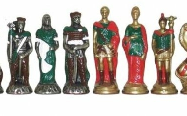 Schachspiel Römer gegen Barbaren - Schachbrett - Backgammon und Damespiel aus Kunstleder mit Aufbewahrung & Metallteilen