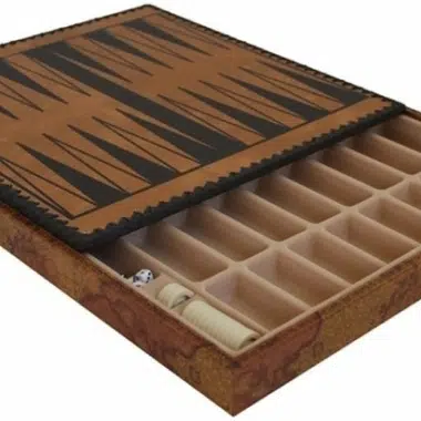 Schachspiel Römer gegen Barbaren - Schachbrett - Backgammon und Damespiel aus Kunstleder mit Aufbewahrung & Metallteilen