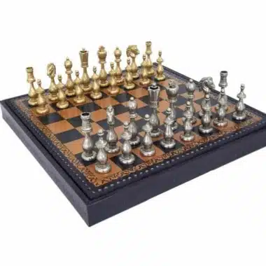 Arabesque Schachspiel - Schachbrett - Backgammon und Damespiel aus Kunstleder & Schachfiguren aus Metall