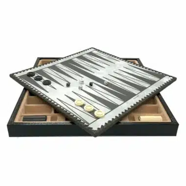 Arabesque Schachspiel - Schachbrett - Backgammon und Damespiel aus Kunstleder & Schachfiguren aus Metall