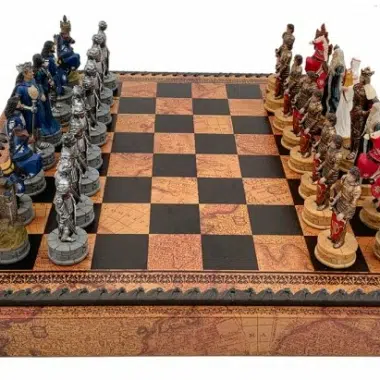 Schachspiel Roi Arthur - Schachbrett - Backgammon und Damespiel aus Kunstleder mit Aufbewahrung & Figuren aus Kunstharz