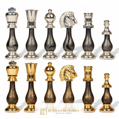 Fantasieschachspiel aus Holz und massivem Messing
