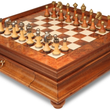 Klassisches Schachspiel - Schachbrett aus Erlenholz und Wurzelholz mit Schublade & Figuren aus Metall und Holz