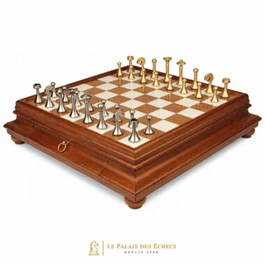 Zeitgenössisches Schachspiel - Schachbrett aus Holz und toskanischem Alabaster mit Schublade & Messingfiguren