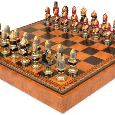 Moncada-Schachspiel - Schachbrett - Backgammon und Damespiel aus Kunstleder & handbemalten Metallteilen