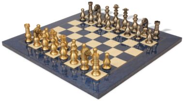 Schachspiel Französische Garde - Schachbrett aus Ahornholz und blauem Heidekraut & massive Messingteile