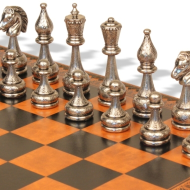 Flowered Chess Set - Schachbrett - Backgammon und Damespiel aus Kunstleder & Schachfiguren aus Metall