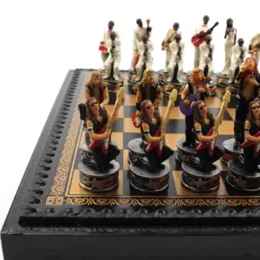 Alternative view of Schachspiel Jazz vs Rock - Schachbrett und Backgammon mit Kunstlederaufbewahrung & Harzfiguren
