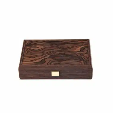 Geschlossene Box aus kalifornischem Nussbaumwurzelholz mit goldener Gravurplatte