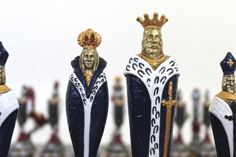 Großes Schachspiel Italienische Renaissance & Schachbrett aus Leder mit Aufbewahrung – Bild 4