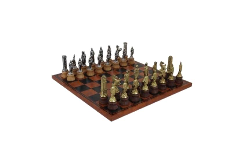 Schachspiel Römer gegen Barbaren und Schachbrett aus Kunstleder Braun / Schwarz