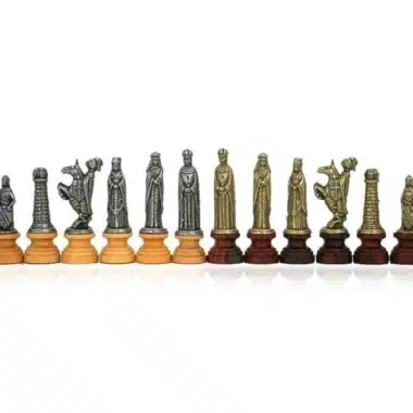 Mittelalterliches Schachspiel - Schachbrett Dame & Backgammon aus braunem / schwarzem Kunstleder mit Aufbewahrung & Metallschachspiel – Bild 5