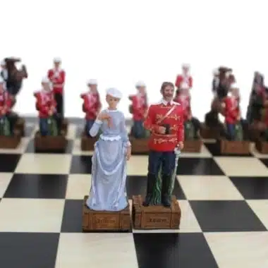 Alternative view of Britisches VS Zulu Schachspiel - Schachbrett aus Holz & handbemaltes Schachspiel aus Harz