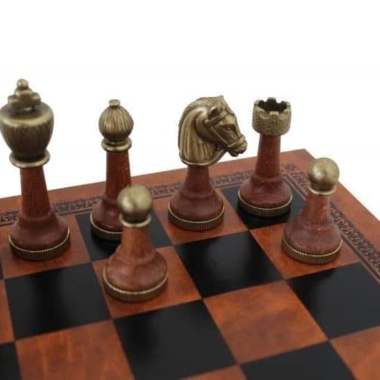 Alternative view of Schachspiel Staunton aus Metall und Holz mit Schachbrett aus Kunstleder in Braun