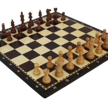 Großes Staunton Schachspiel aus Akazienholz und Schachbrett aus Holz mit alphanumerischer Kennzeichnung