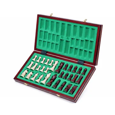 Geöffnete Box mit integriertem grünem Filzfach für die Schachfiguren
