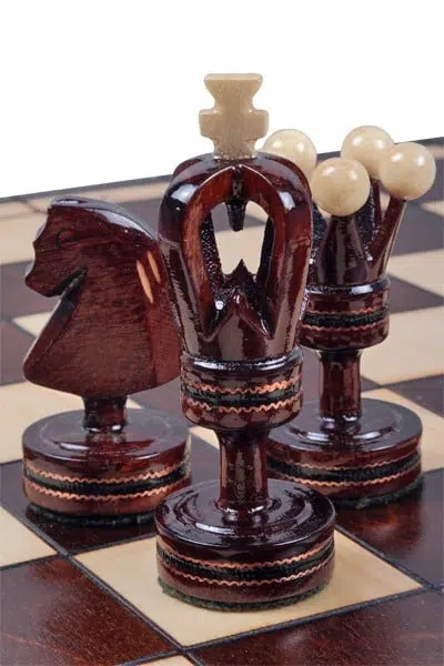 Klappbares Schachbrett und Schachfiguren aus Holz – Bild 7
