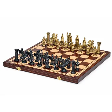 Klappbares Schachbrett aus Holz mit goldenen und schwarzen Spartaner-Figuren