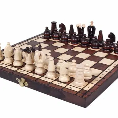 Schachspiel aus Holz mit Ornamenten - Faltbar - 31x31 cm
