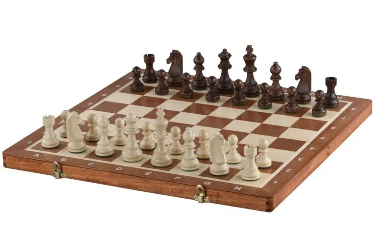 Klappbares Schachbrett aus Holz und Staunton Schachfiguren aus Holz mit Aufbewahrung