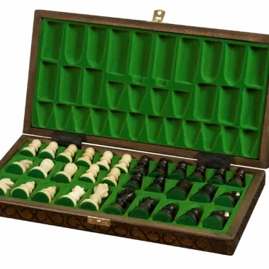 Alternative view of Klappbares Schachspiel aus Holz mit Aufbewahrung