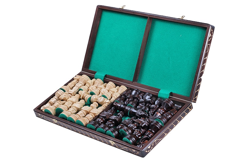 Schachspiel Gladiator aus geschnitztem Holz und faltbarem Schachbrett – Bild 2