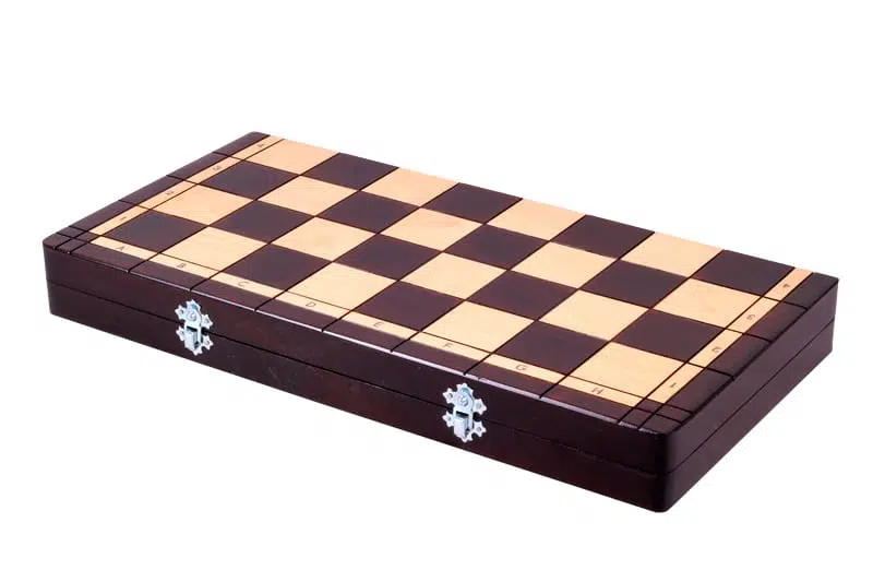 Design Schachspiel aus Holz und faltbare Schachbrett mit Aufbewahrung – Bild 7