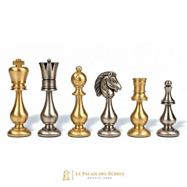 Schachfiguren aus goldenem und silbernem Messing, Detail von Dame, Bauer, Springer und Turm