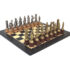 Schachspiel Römer gegen Barbaren und Holzschachbrett