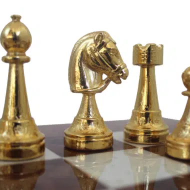 Alternative view of Schachbrett aus Ulmen- und Heideholz & Schachspiel aus massivem Gold- und Silberbeschichteten Metall