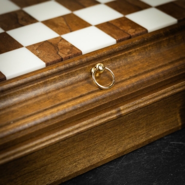 Échiquier en Bois avec Plateau de Jeu en Marbre et Compartiment de Rangement