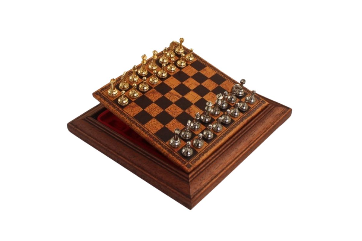 Ensemble Jeu d'Échecs Magnétique en Métal et Échiquier en Bois avec Rangement