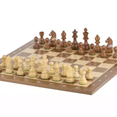 Ensemble Echiquier en Bois de Noyer et Érable et Pieces Echecs en Bois d'Acacia et Buis
