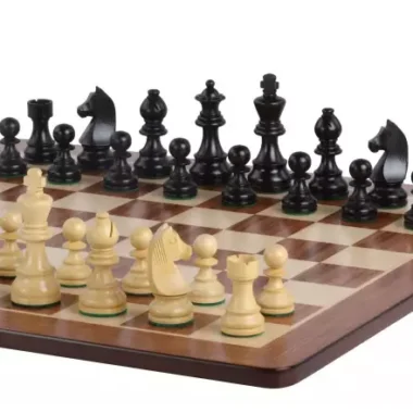 Ensemble de Pieces Echecs en Bois de Buis et Echiquier en Bois d'Érable et Padouk