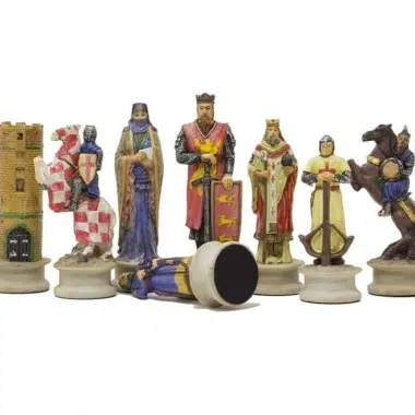 Schachspiel-Set aus handbemaltem Harz Die Kreuzzüge und Schachbrett aus Kunstleder mit Aufbewahrung – Bild 2