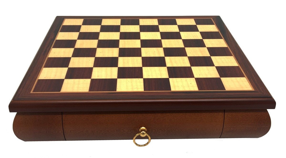 Schachspiel-Set Römer gegen Barbaren und Schachbrett aus Rosenholz mit Schublade – Bild 5