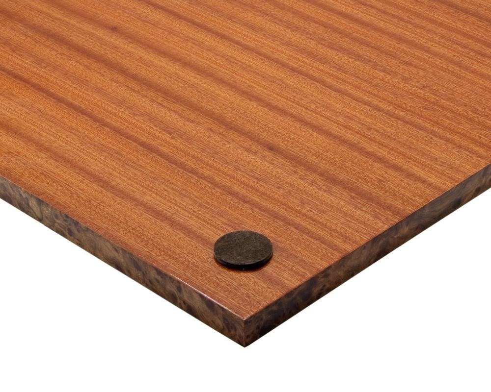 Schachspielset aus massivem Messing und Schachbrett aus Ulmen- und Heideholz mit glänzender Oberfläche – Bild 8