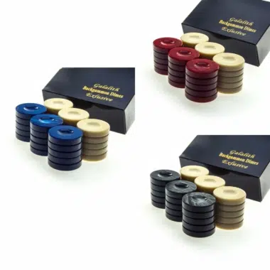 Backgammon-Steine aus Galalith, drei Boxen in Blau, Rot und Schwarz