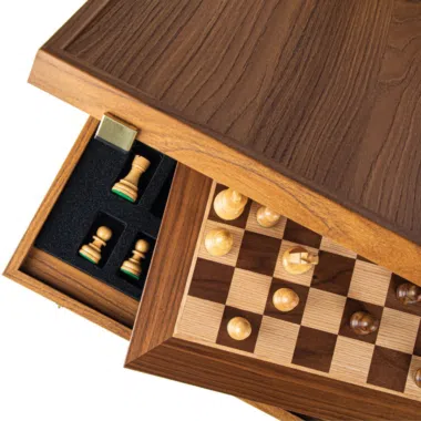 Ensemble d'Échecs en Noyer avec Pièces Staunton – 50x50 cm