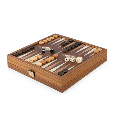Geschlossenes 2-in-1-Set im Backgammon-Modus mit Holzsteinen und Würfeln