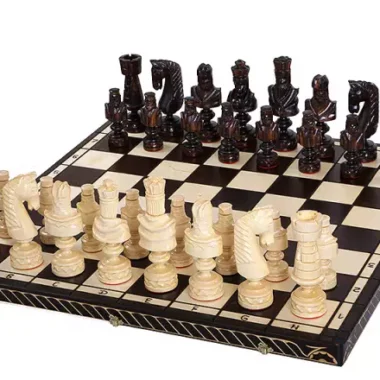 Jeu d’Echecs en Bois César Grand 82 x 81 cm – Sculpté à la Main