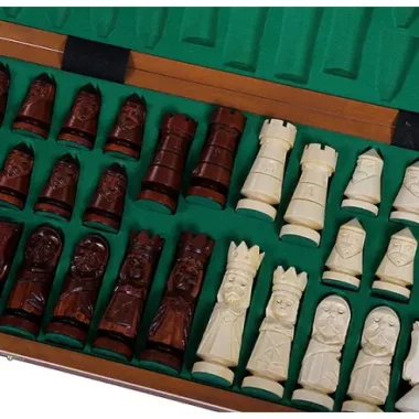 Jeu d’Echecs du Château Grand Format en Bois Réalisé à la Main – Echiquier 59 cm