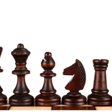 Magnetisches Schachspiel 35 × 35 cm – Magnetisches Holzschachbrett mit Staunton-Figuren