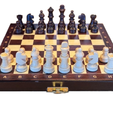 Mini Schachspiel aus Holz, faltbar und kompakt 20 x 20 cm